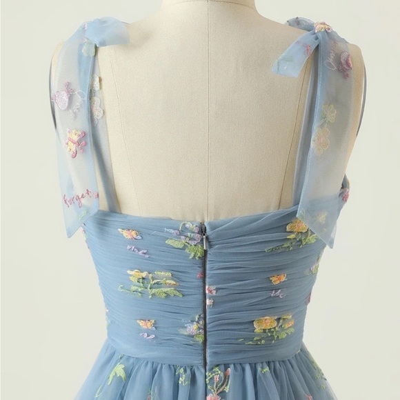 Plus Embroidered Garden Dress - Picture 5 of 16